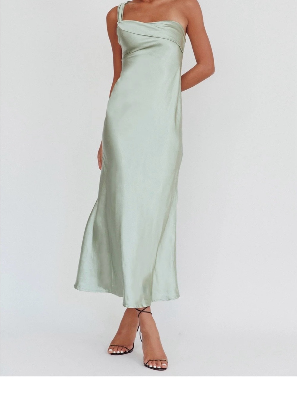 Selfie Leslie Carmel One-Shoulder Sash Maxi Dress Sage